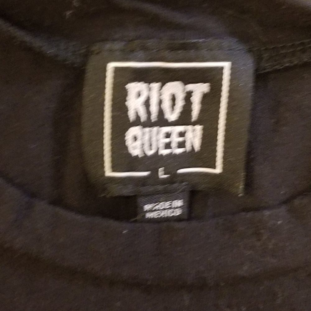 đâRiotâQueen shirtâ - Picture 5 of 5
